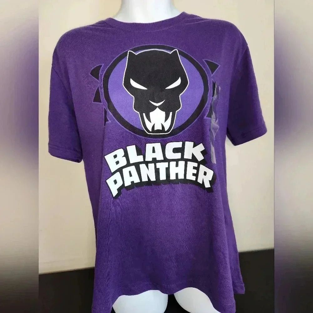 Nwt Marvel Black Panther purple tshirt size M